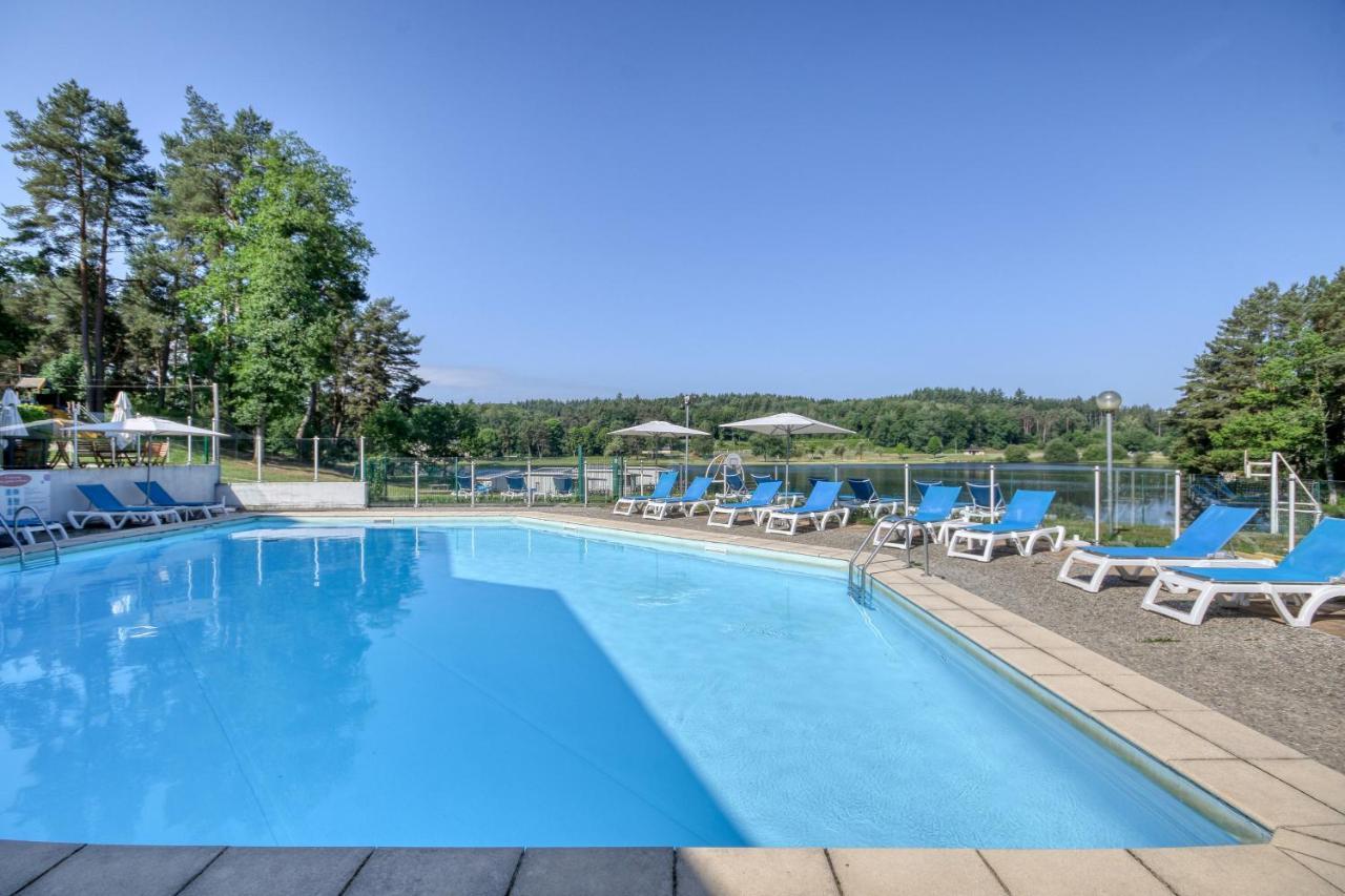 Vvf Correze Pays D'Eygurande Hotel Екстериор снимка