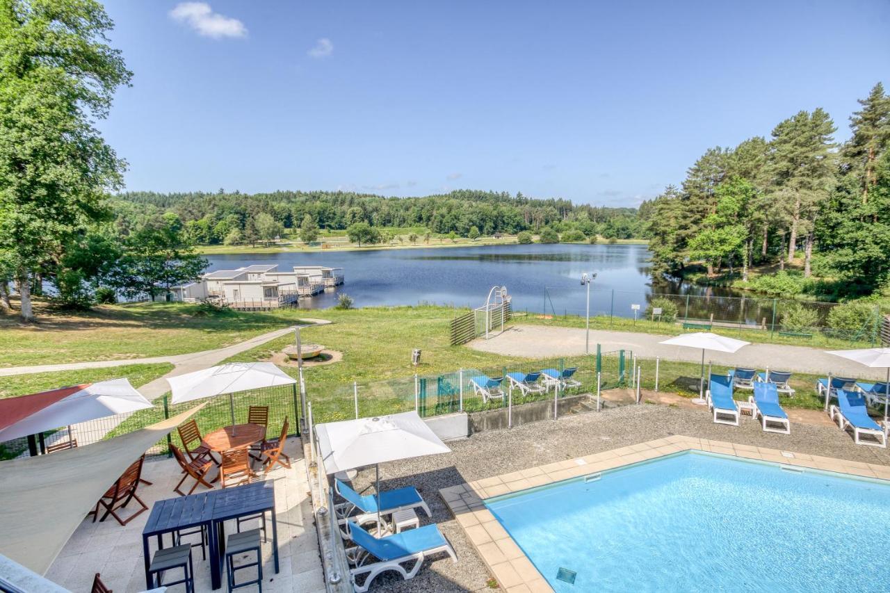 Vvf Correze Pays D'Eygurande Hotel Екстериор снимка