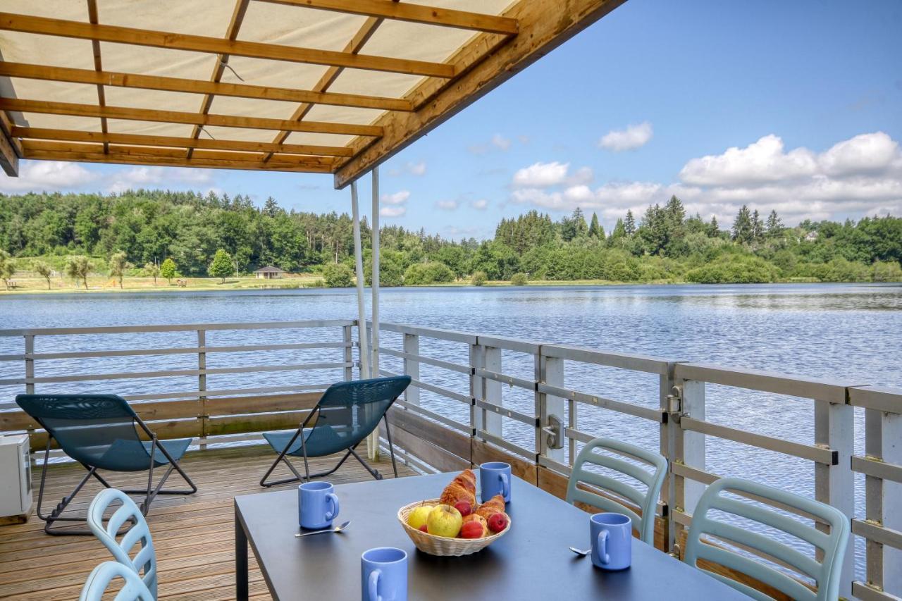 Vvf Correze Pays D'Eygurande Hotel Екстериор снимка