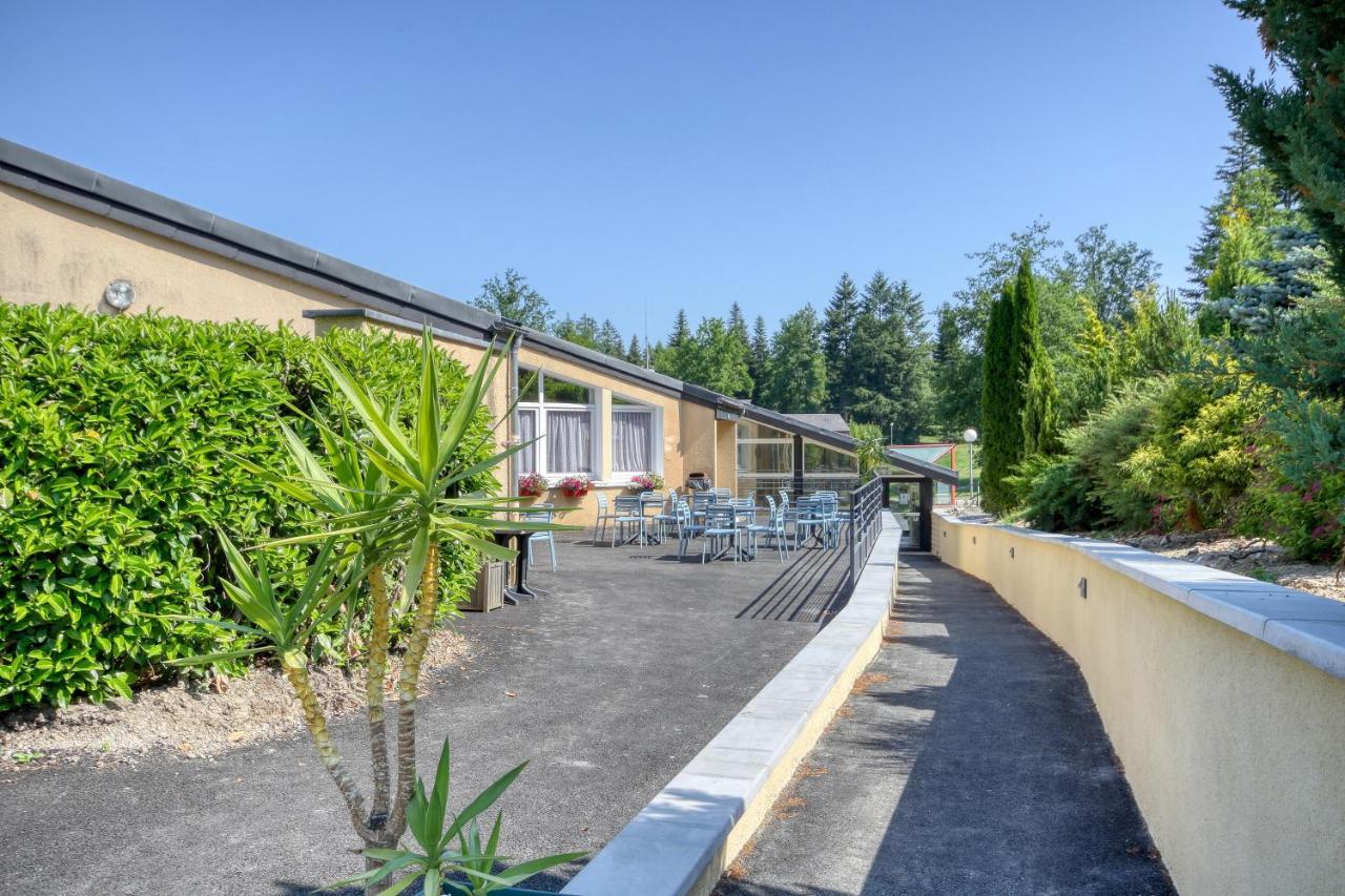 Vvf Correze Pays D'Eygurande Hotel Екстериор снимка