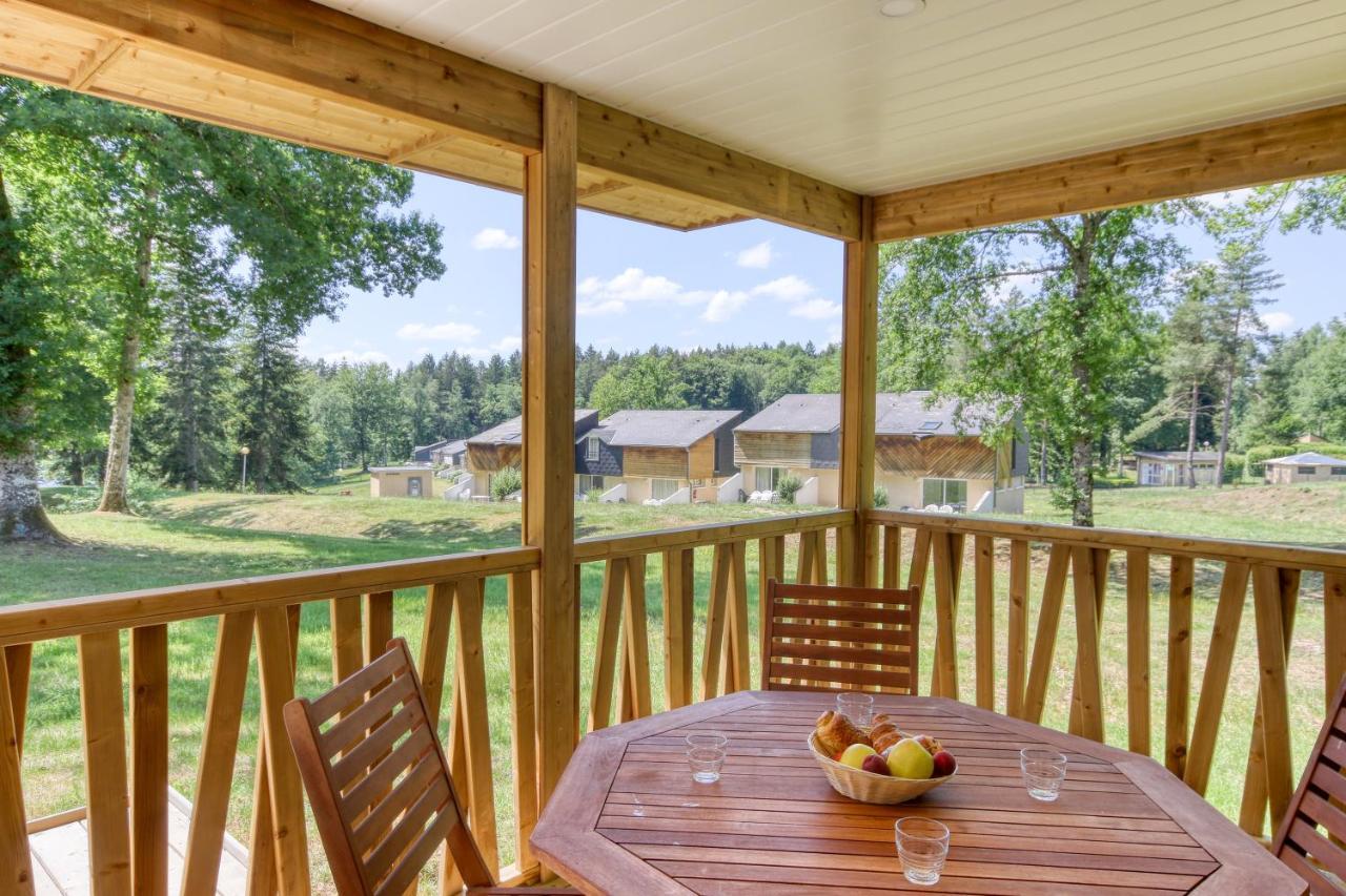 Vvf Correze Pays D'Eygurande Hotel Екстериор снимка
