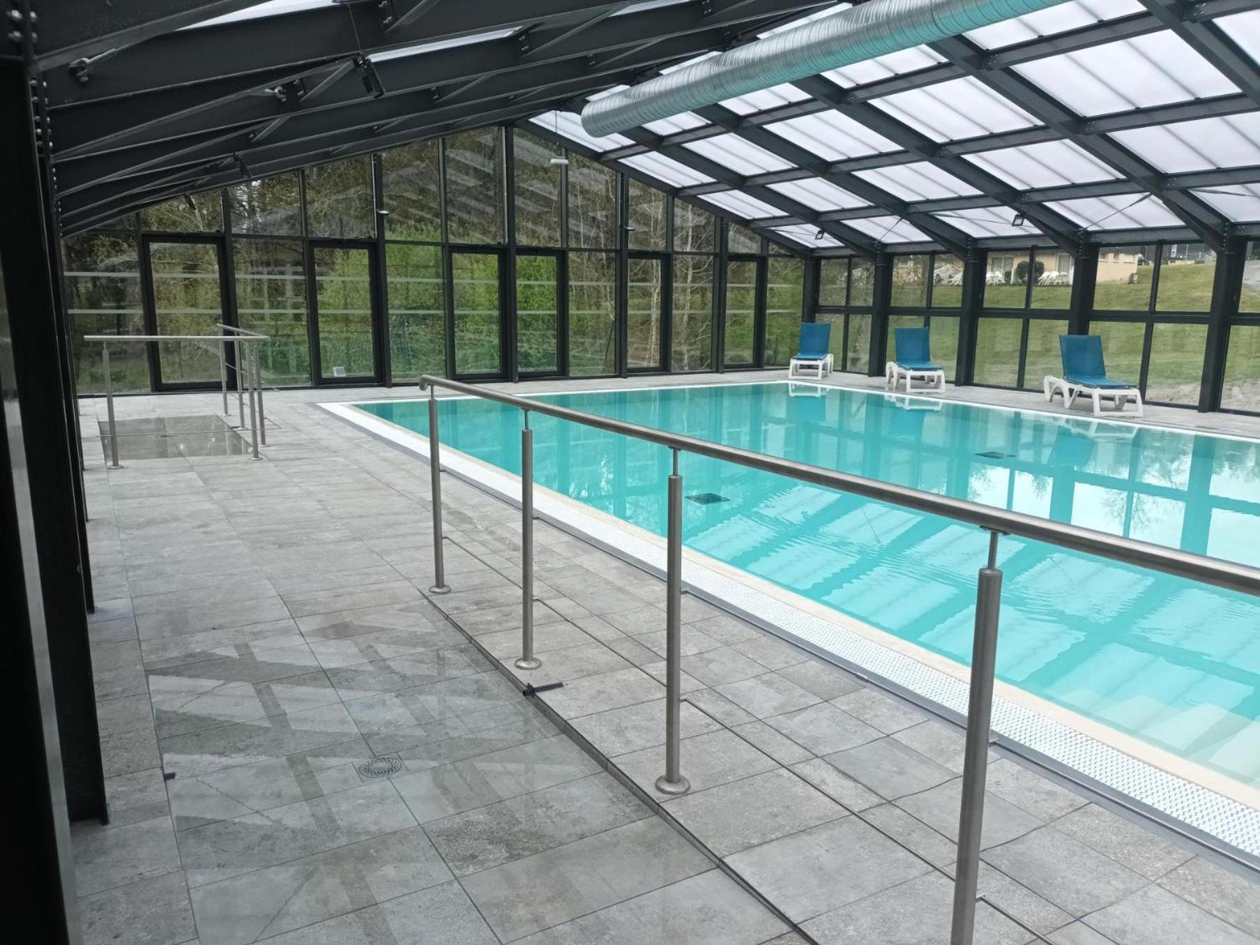 Vvf Correze Pays D'Eygurande Hotel Екстериор снимка