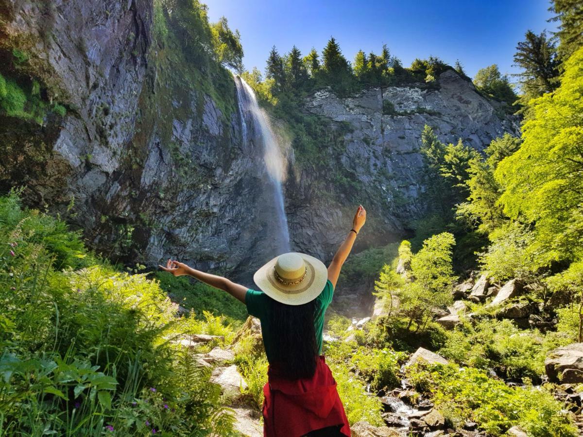 Vvf Correze Pays D'Eygurande Hotel Екстериор снимка