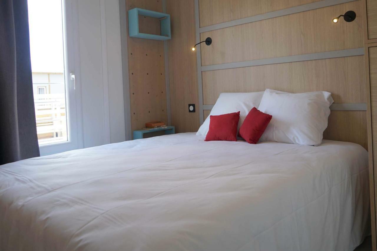 Vvf Correze Pays D'Eygurande Hotel Екстериор снимка